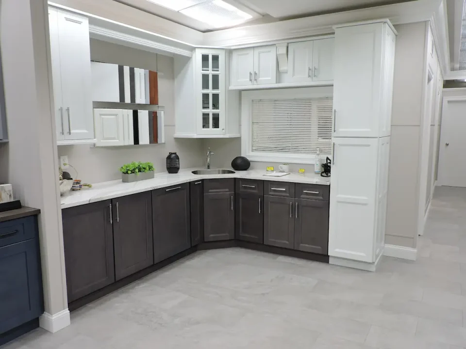 kitchen liquidators showroom cabinets